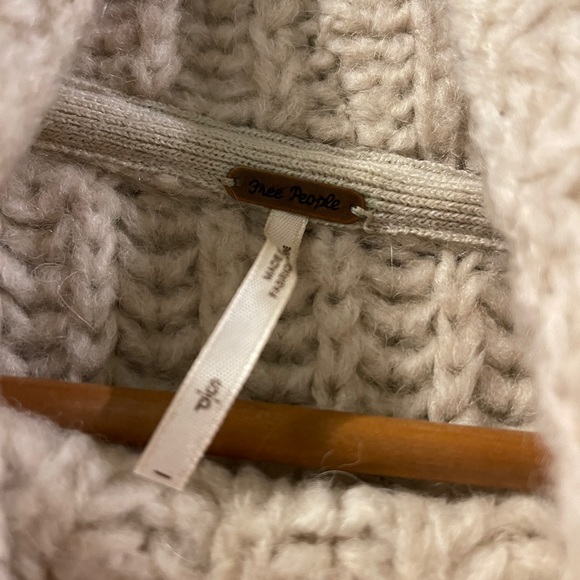 Free People Cream Sweater - Picture 4 of 6